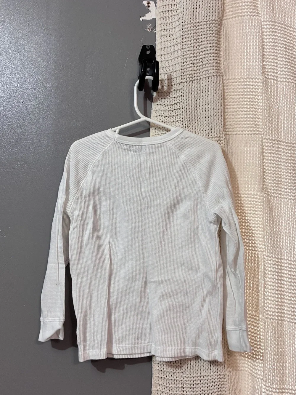 Kids Old Navy White Thermal Long Sleeve Top